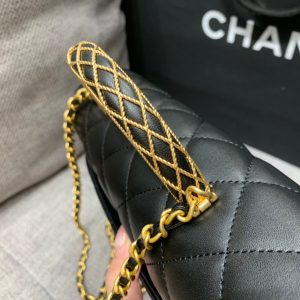 SMALL FLAP BAG 24CM TOP HANDLE BLACK LAMBSKIN GOLD HARDWARE