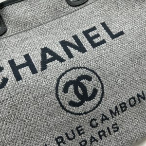 CC Deauville Tweed Bag Dark Green Leather Gold Hardware 18