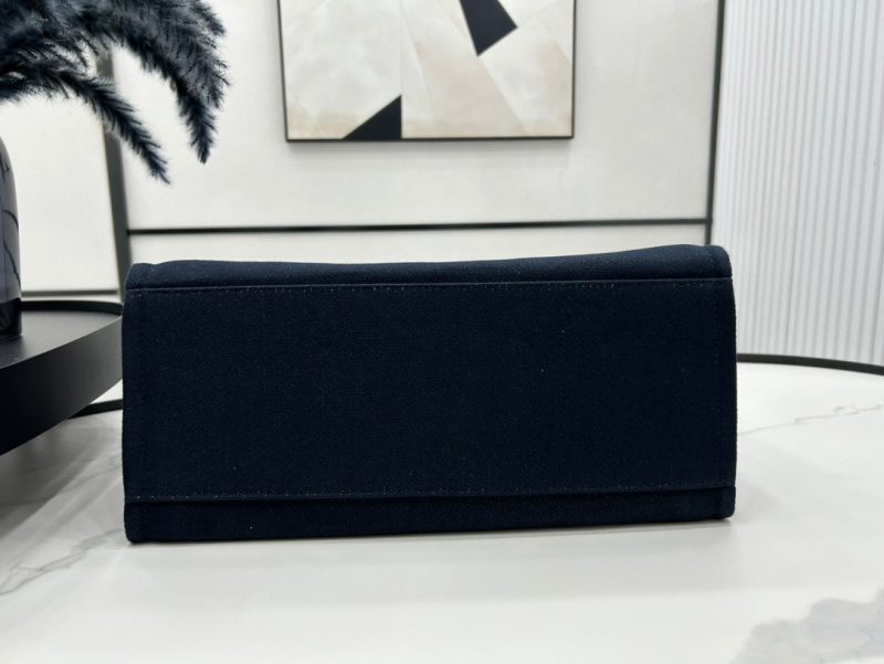 CC Deauville Tweed Bag Navy Leather Gold Hardware 21