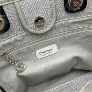 CC Deauville Tweed Bag 33x24x14.5cm Black Leather Gold Hardware 36