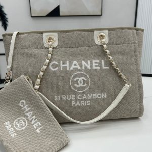 CC Deauville Tweed Bag 33x24x14.5cm White Leather Gold Hardware 30