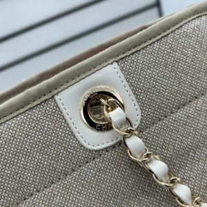 CC Deauville Tweed Bag 33x24x14.5cm White Leather Gold Hardware 30