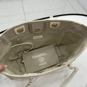 CC Deauville Tweed Bag 33x24x14.5cm White Leather Gold Hardware 30