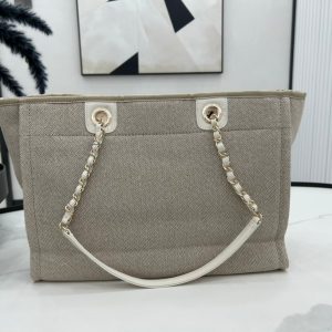 CC Deauville Tweed Bag 33x24x14.5cm White Leather Gold Hardware 30