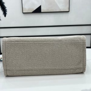 CC Deauville Tweed Bag 33x26x15.5cm Blue Sky Leather Gold Hardware 32