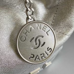 CC HOBO MINI 20CM SILVER LAMBSKIN