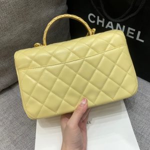 SMALL FLAP BAG 24CM TOP HANDLE LIME LAMBSKIN GOLD HARDWARE