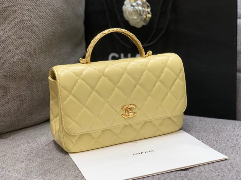 SMALL FLAP BAG 24CM TOP HANDLE LIME LAMBSKIN GOLD HARDWARE