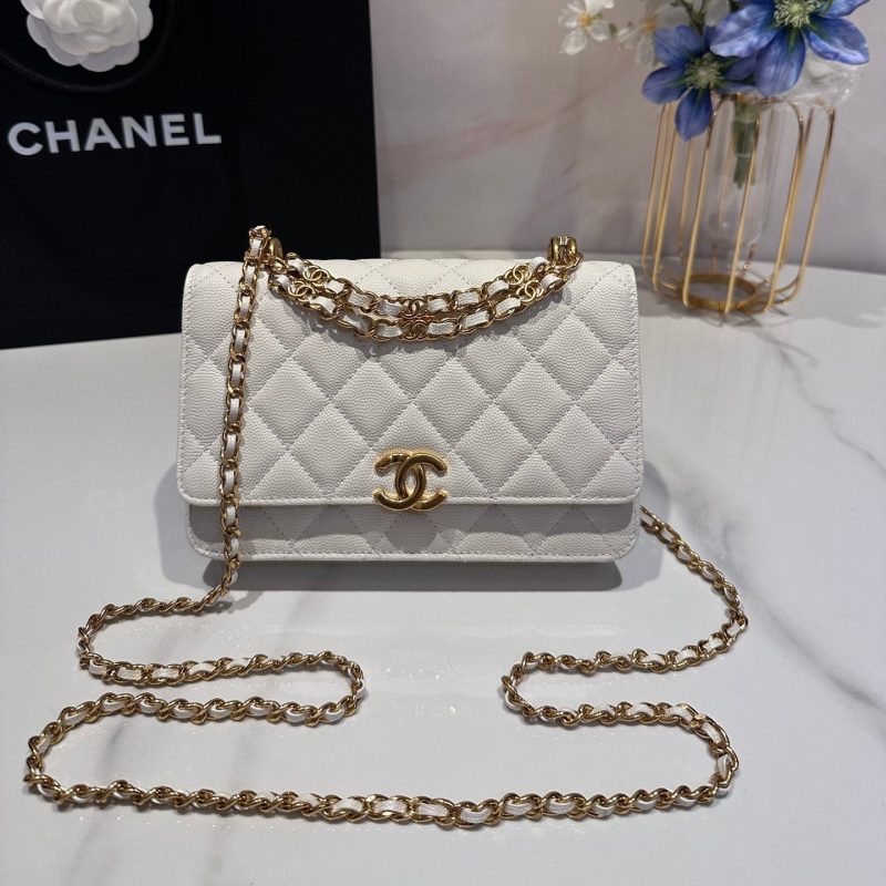 20230801_i1690828317_269_0_jpg CC 24K Woc 19cm Cream Grained Calfskin Gold Hardware