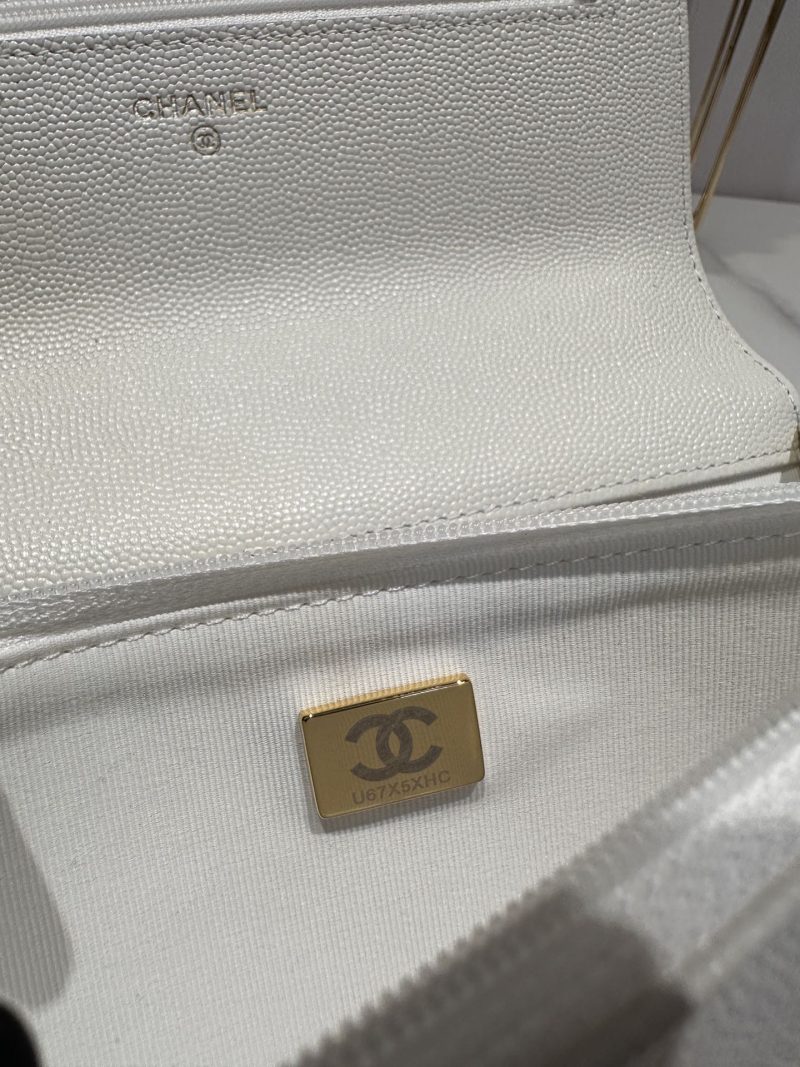 20230801_i1690828317_4127_8_jpg CC 24K Woc 19cm Cream Grained Calfskin Gold Hardware