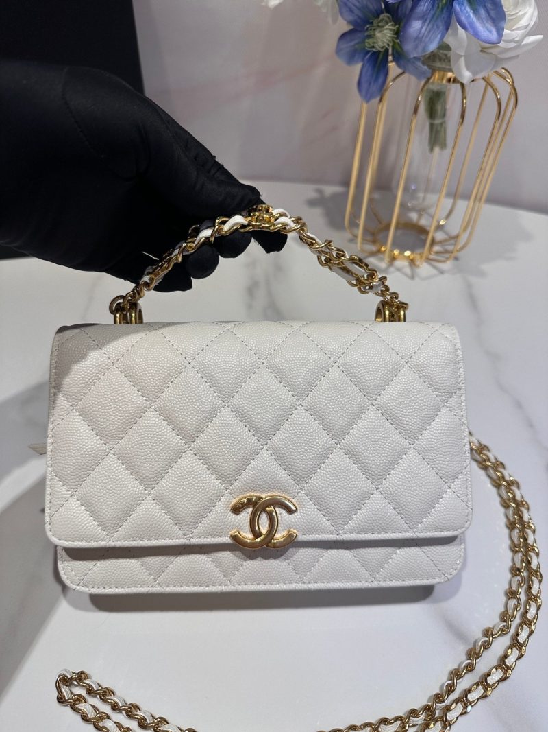 20230801_i1690828317_4686_1_jpg CC 24K Woc 19cm Cream Grained Calfskin Gold Hardware