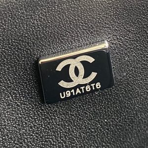 20230828_i1693207823_2494_5_jpg coco handle medium flap bag 28cm black quilted caviar dark red top handle