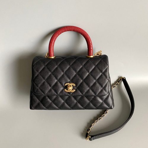 20230828_i1693207862_6562_0_jpg coco handle flap bag 23cm black quilted caviar with red top handle