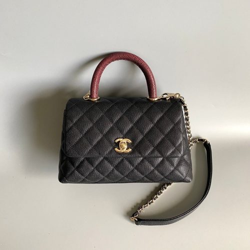 20230828_i1693208348_2638_7_jpg coco handle flap bag 23cm black quilted caviar with dark red top handle