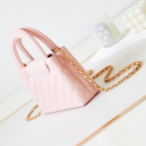 cc 24a nano 19cm kelly shopper bag light pink lambskin