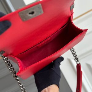 20231023_i1698043517_7222_5_jpg boy 25 red quilted caviar ruthenium hardware