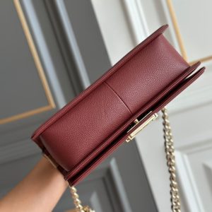 boy medium 25 wine quilted caviar ghw