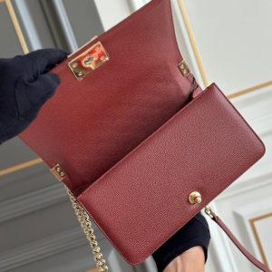 boy medium 25 wine quilted caviar ghw