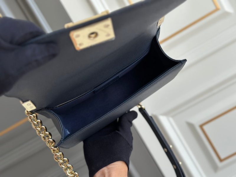 boy medium 25 dark blue chevron caviar ghw