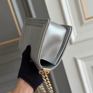 boy medium 25 grey chevron caviar aged gold hardware