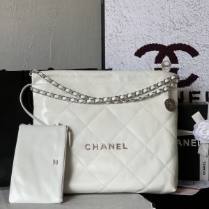 cc 22 hobo white calfskin silver hardware