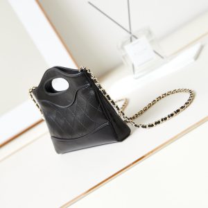 cc 24s31 nano shopping bag 17.5cm black lambskin gold hardware