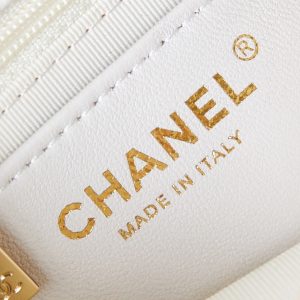 CC Classic Mini Flap Bag 16cm White Lambskin Enamel Buckles 238449