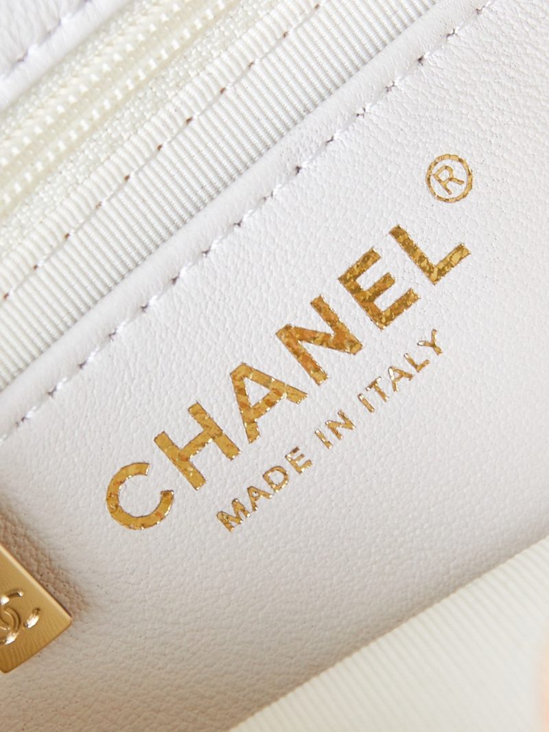 CC Classic Mini Flap Bag 16cm White Lambskin Enamel Buckles 238449