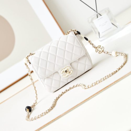 20240102_i1704178660_6960_0_jpg CC Classic Mini Flap Bag 16cm White Lambskin Enamel Buckles 238449