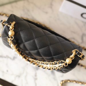 cc 24p mini flap bag 17cm black lambskin pearl chain