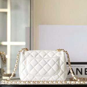 20240330_i1711764318_1976_4_jpg cc 24p mini flap bag 17cm white lambskin pearl chain