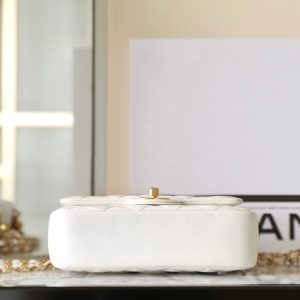 20240330_i1711764318_5000_6_jpg cc 24p mini flap bag 17cm white lambskin pearl chain