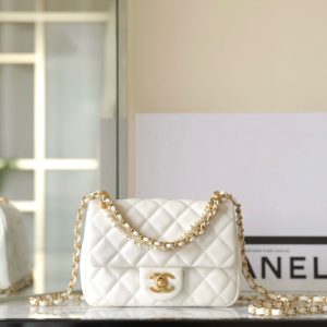 20240330_i1711764318_5532_0_jpg cc 24p mini flap bag 17cm white lambskin pearl chain