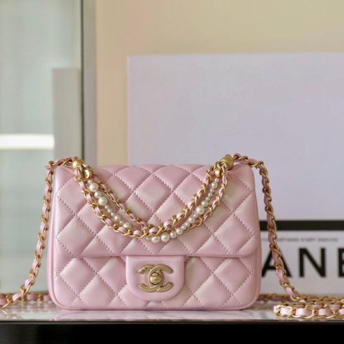 20240412_i1712892440_724_2_jpg cc 24p mini flap bag 17cm pearlescent pink lambskin pearl chain