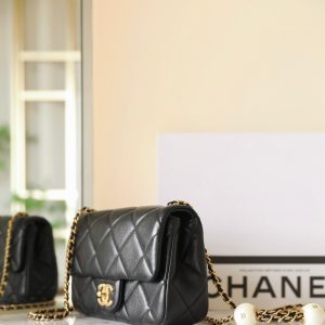 cc 24s mini flap bag 20cm black lambskin pearl ball