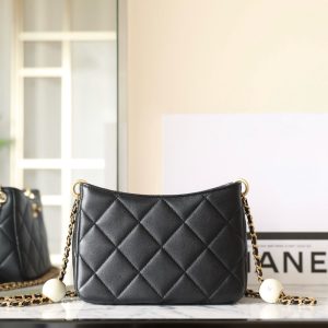 cc 24s hobo bag 19cm black lambskin pearl ball