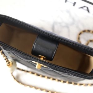 cc 24s hobo bag 19cm black lambskin pearl ball