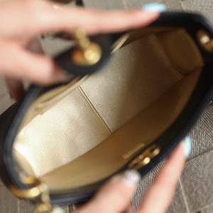 cc 24s hobo bag 19cm black lambskin pearl ball