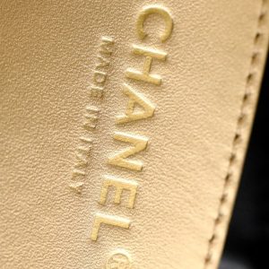 cc 24s hobo bag 19cm black lambskin pearl ball