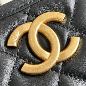 cc 24s 24cm hobo bag black calfskin gold hardware