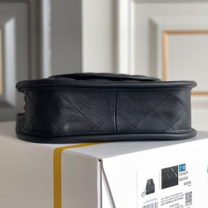 cc 24s 24cm hobo bag black calfskin gold hardware