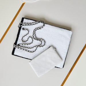 cc 24s31 shopping bag white black sequins black hardware