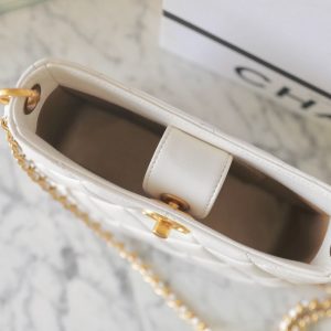 cc 24s hobo bag 19cm white lambskin pearl ball