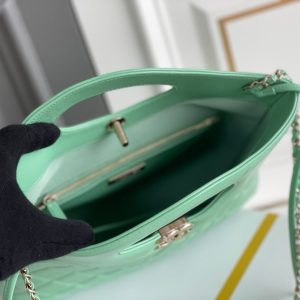cc 24s31 shopping bag 30cm light green lambskin silver hardware
