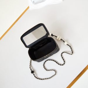 23p vanity 17cm black lambskin light gold hardware