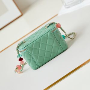 23p vanity 17cm light green lambskin light gold hardware
