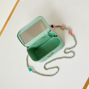 23p vanity 17cm light green lambskin light gold hardware