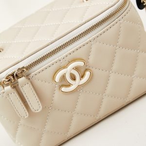 23p vanity 17cm cream lambskin light gold hardware