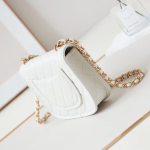 24s messenger bag 23cm white calfskin gold hardware