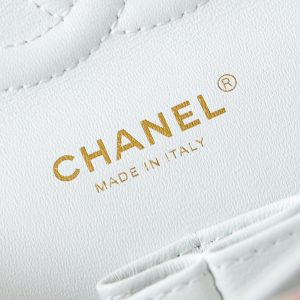 24p medium classic 25cm white tweed gold hardware